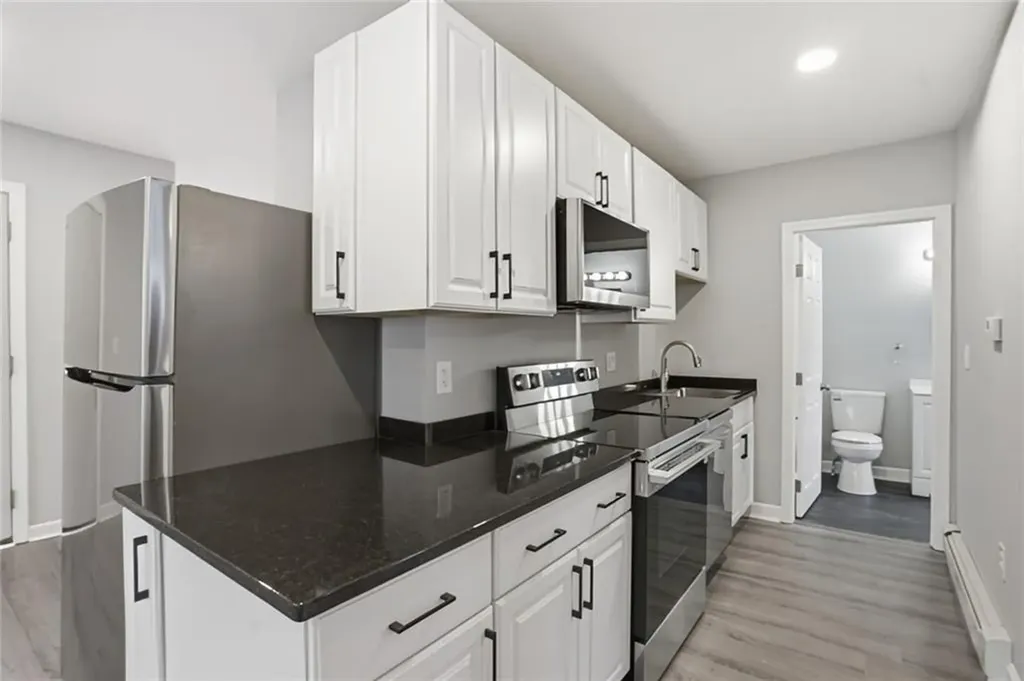 188 Division Street Woonsocket RI 02895
