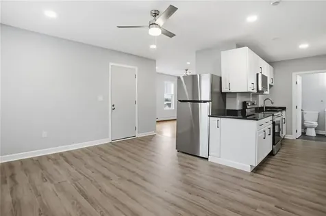 188 Division Street Woonsocket RI 02895