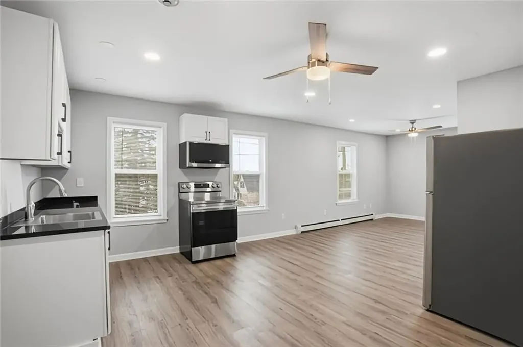 188 Division Street Woonsocket RI 02895