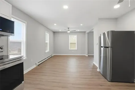 188 Division Street Woonsocket RI 02895