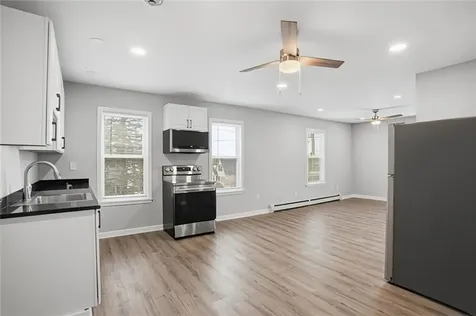 188 Division Street Woonsocket RI 02895