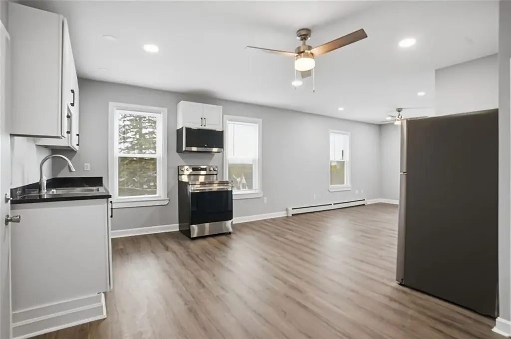 188 Division Street Woonsocket RI 02895