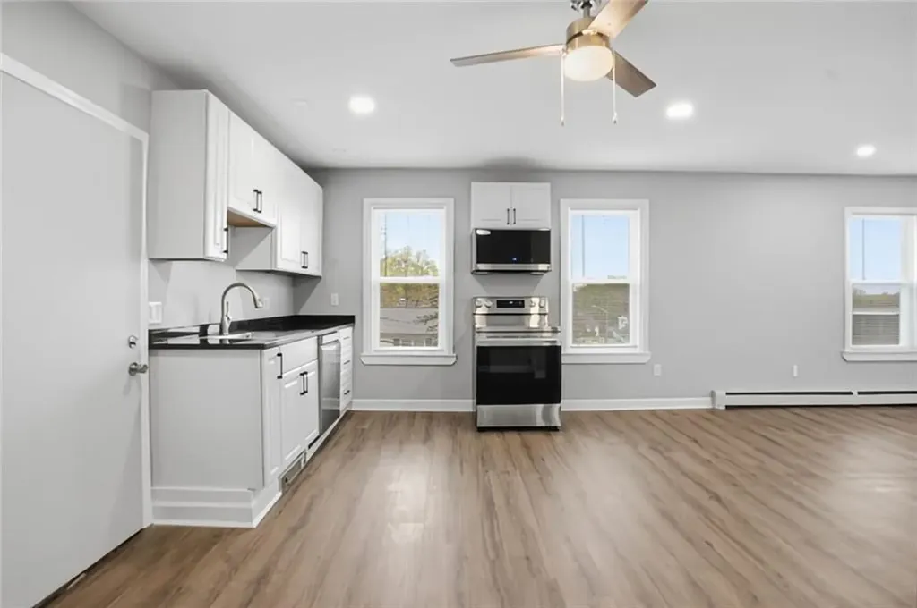 188 Division Street Woonsocket RI 02895