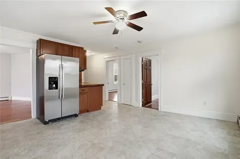 188 Division Street Woonsocket RI 02895