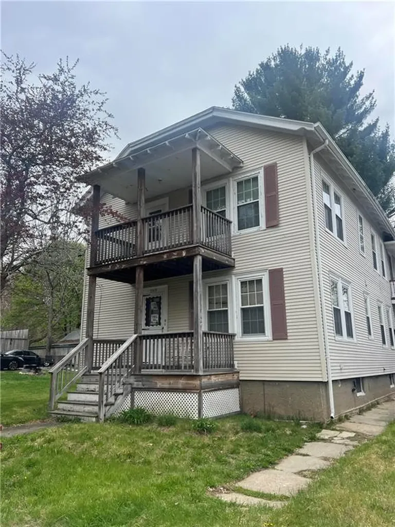 269 6th Avenue Woonsocket RI 02895