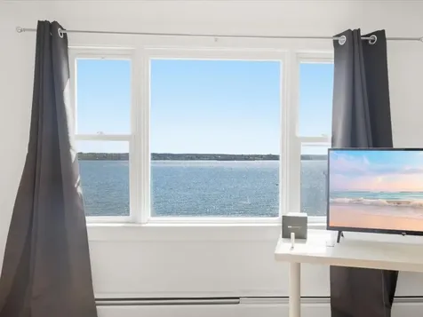 38 Aquidneck Avenue Portsmouth RI 02871