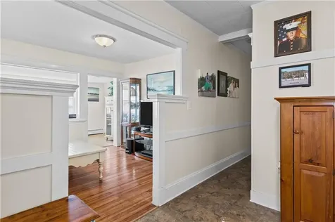 38 Aquidneck Avenue Portsmouth RI 02871