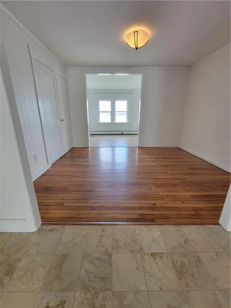38 Aquidneck Avenue Portsmouth RI 02871