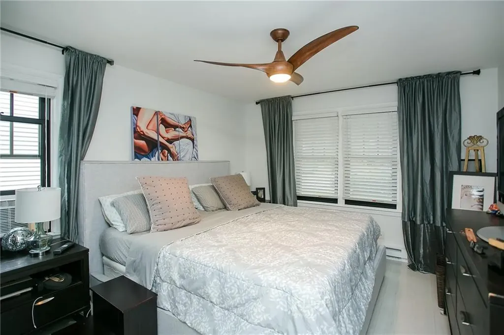 126 Riverside Drive East Providence RI 02915