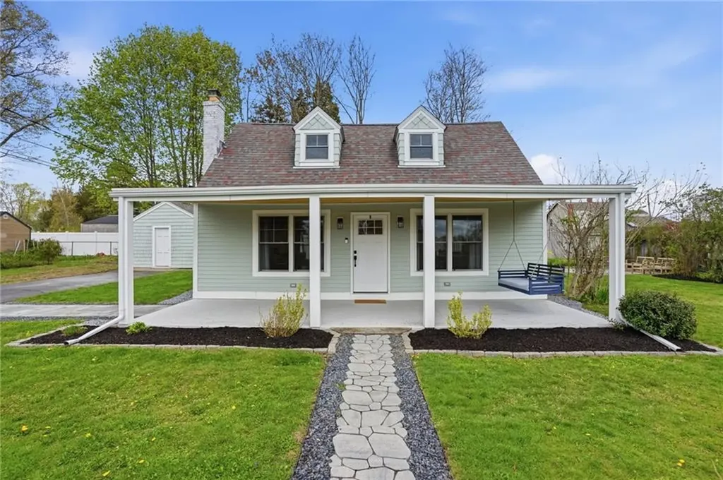 8 Emery Road Warren RI 02885