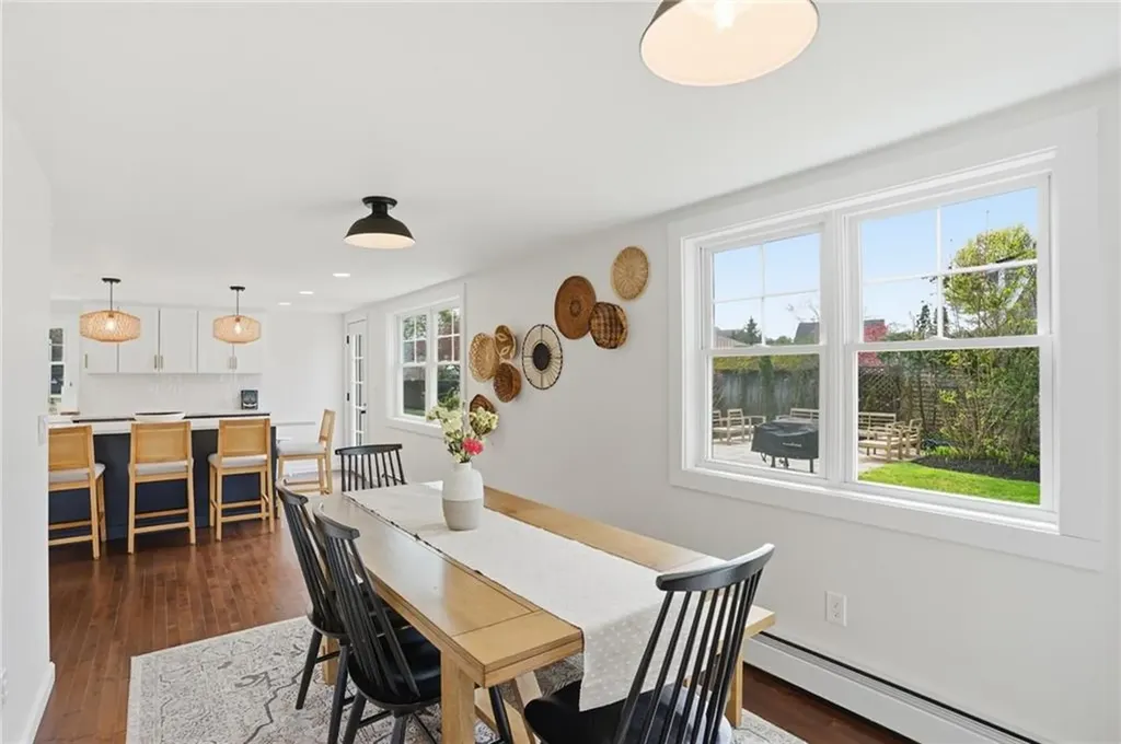 8 Emery Road Warren RI 02885