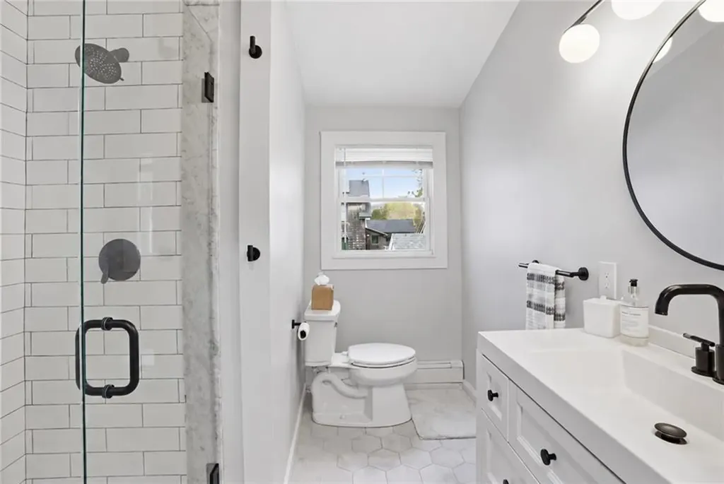 8 Emery Road Warren RI 02885