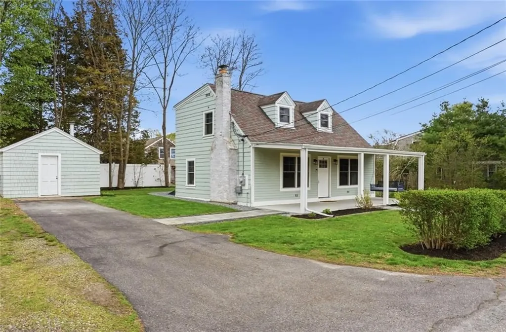 8 Emery Road Warren RI 02885
