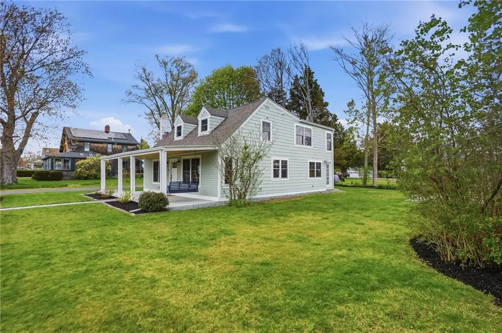 8 Emery Road Warren RI 02885