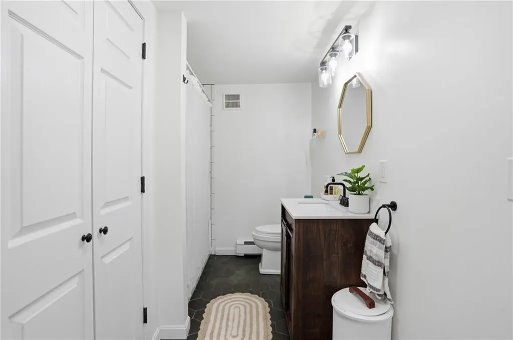 8 Emery Road Warren RI 02885