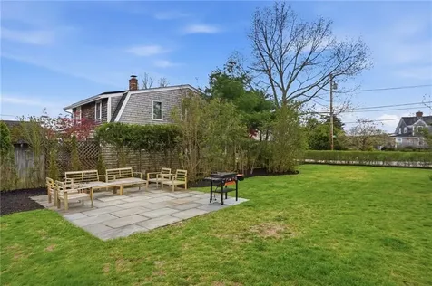8 Emery Road Warren RI 02885