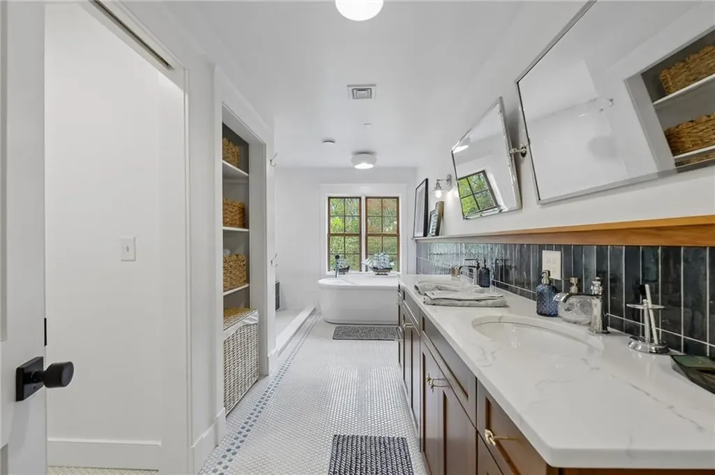 216 Spartina Cove Way South Kingstown RI 02879