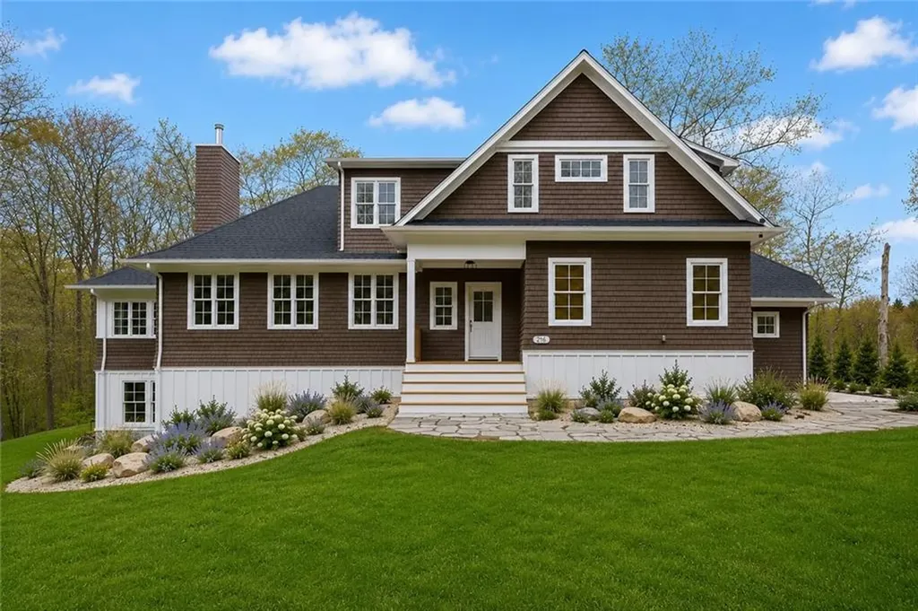216 Spartina Cove Way South Kingstown RI 02879