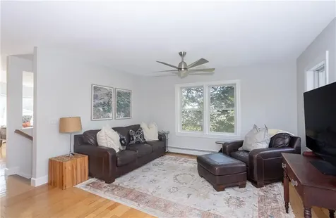 18 Lugger Street Jamestown RI 02835