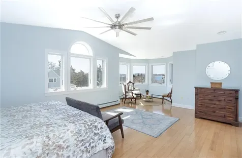 18 Lugger Street Jamestown RI 02835