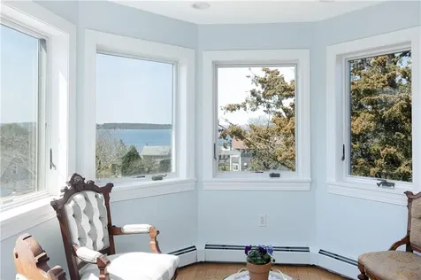 18 Lugger Street Jamestown RI 02835