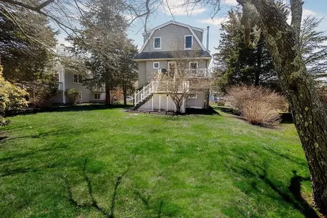 18 Lugger Street Jamestown RI 02835