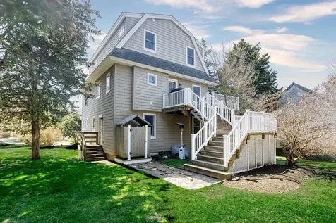 18 Lugger Street Jamestown RI 02835