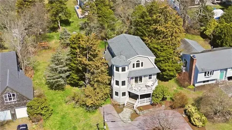 18 Lugger Street Jamestown RI 02835