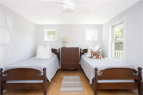 18 Lugger Street Jamestown RI 02835