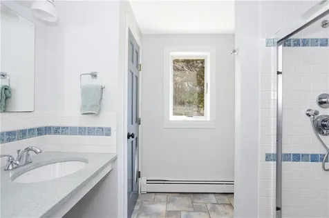 18 Lugger Street Jamestown RI 02835