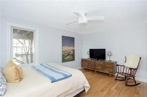 18 Lugger Street Jamestown RI 02835