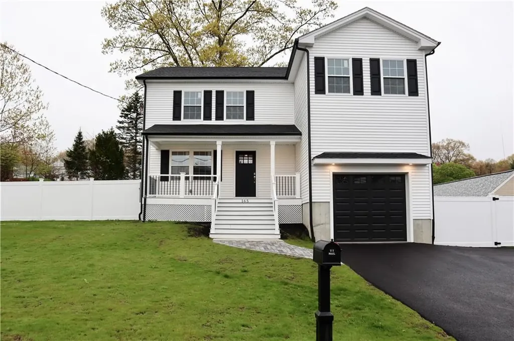 165 Glendale Avenue Woonsocket RI 02895