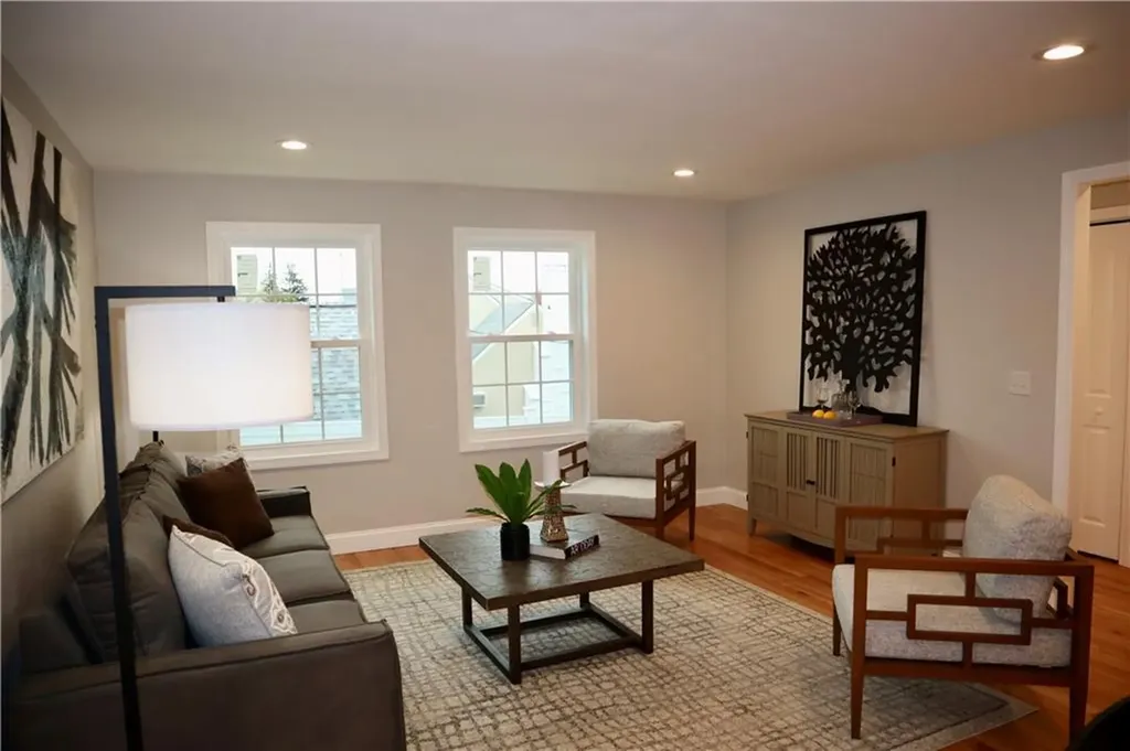 165 Glendale Avenue Woonsocket RI 02895