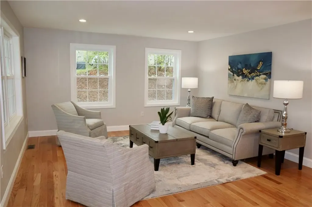 165 Glendale Avenue Woonsocket RI 02895