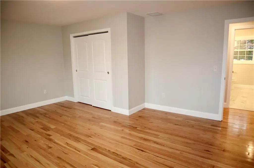165 Glendale Avenue Woonsocket RI 02895