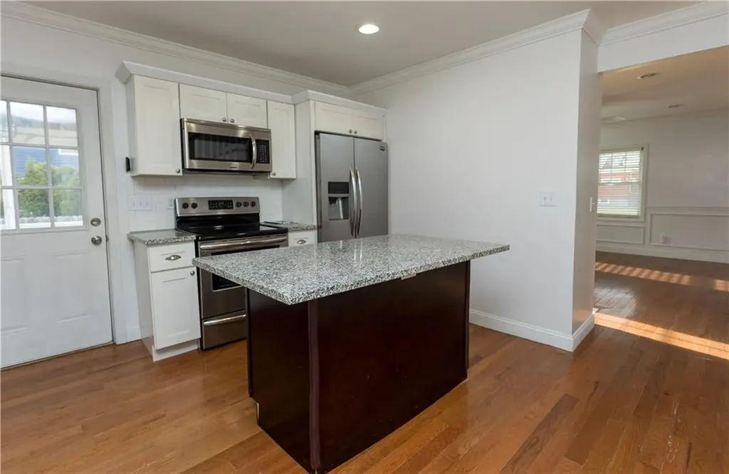 20 West View Street Warwick RI 02889