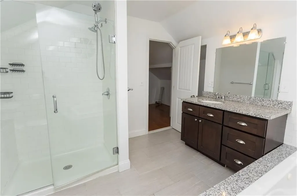 20 West View Street Warwick RI 02889