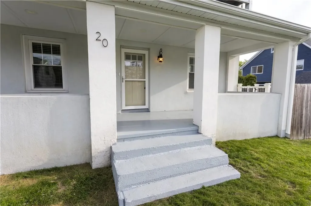20 West View Street Warwick RI 02889