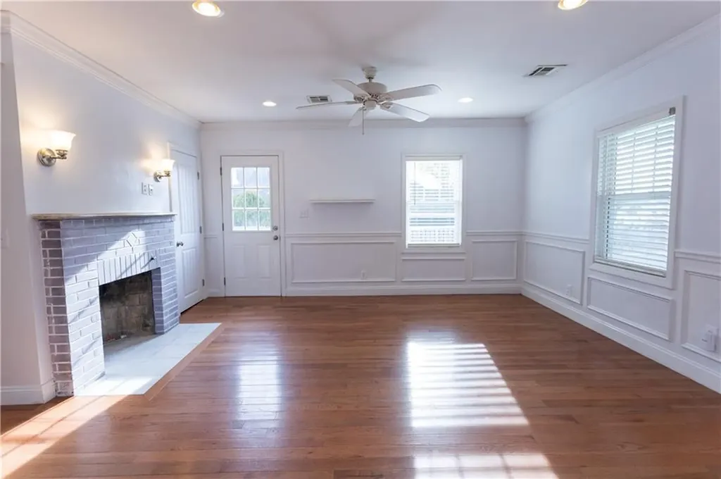 20 West View Street Warwick RI 02889