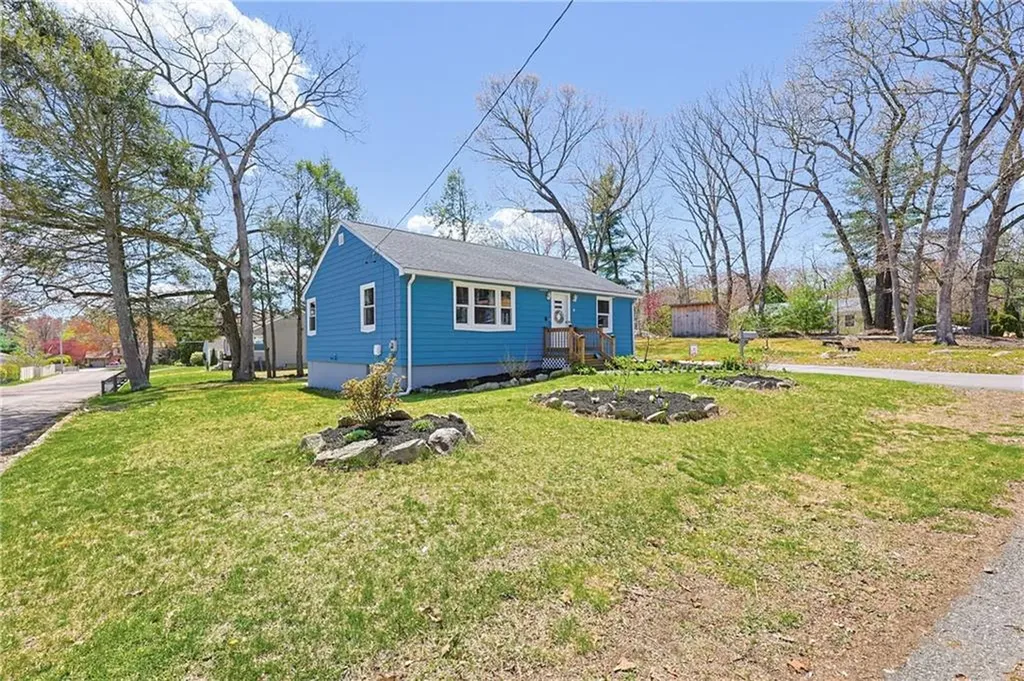 18 Adelaide Avenue Smithfield RI 02917
