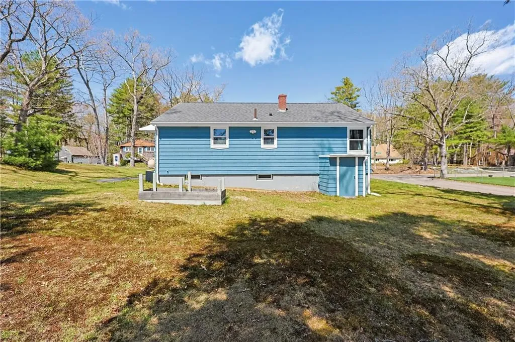 18 Adelaide Avenue Smithfield RI 02917