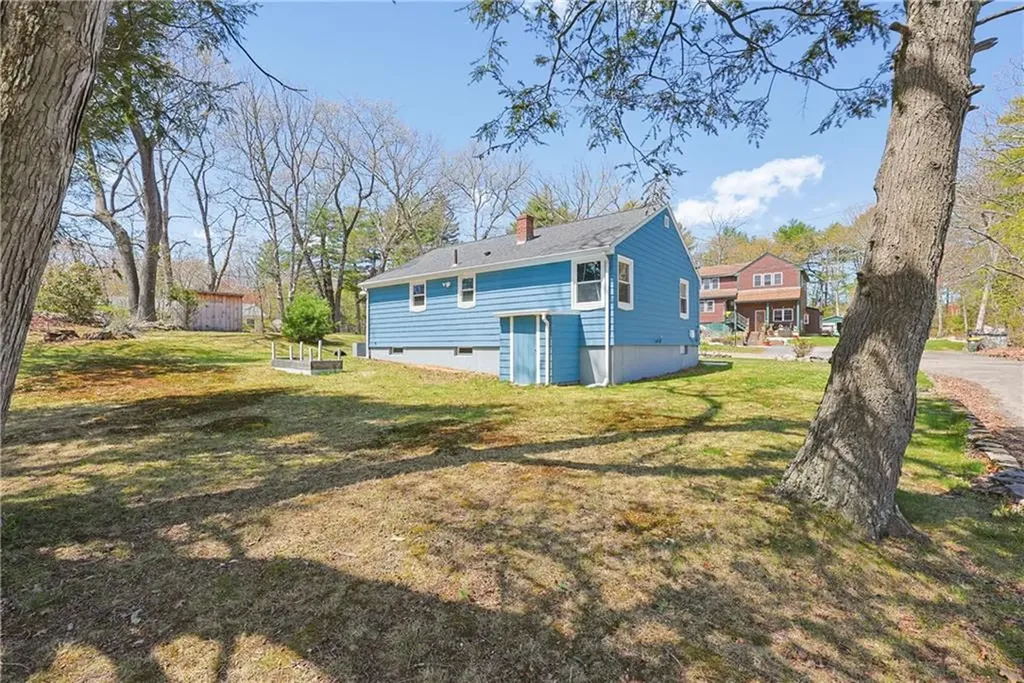 18 Adelaide Avenue Smithfield RI 02917