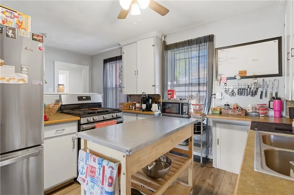 448 Gaskill Street Woonsocket RI 02895