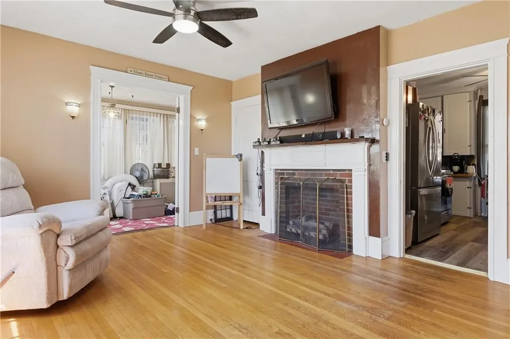 448 Gaskill Street Woonsocket RI 02895