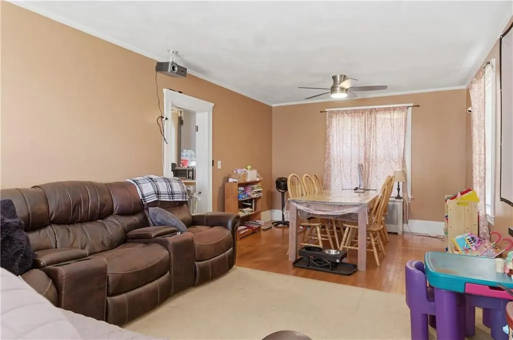 448 Gaskill Street Woonsocket RI 02895