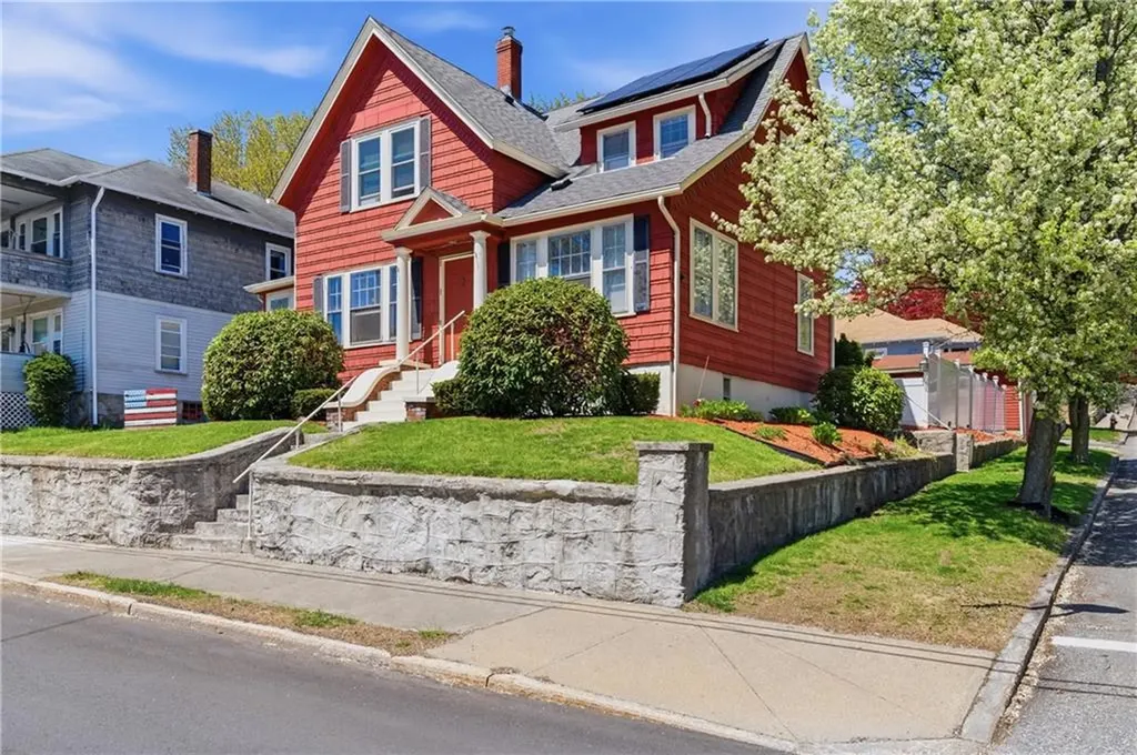 448 Gaskill Street Woonsocket RI 02895