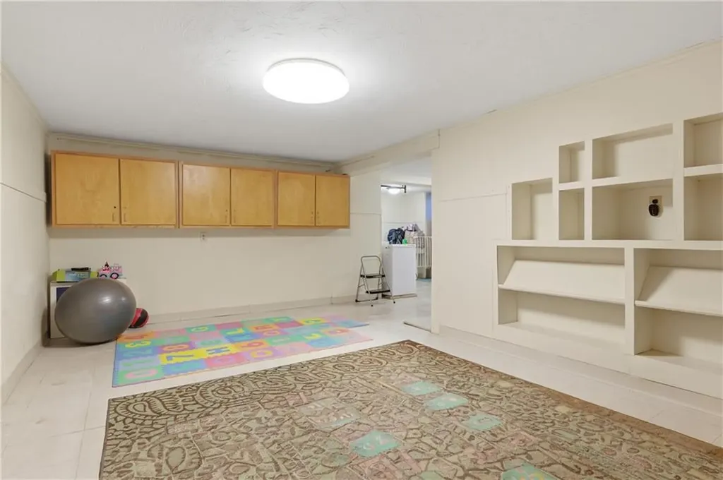 448 Gaskill Street Woonsocket RI 02895