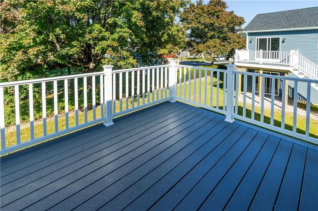 21 Carlson Circle West Warwick RI 02816