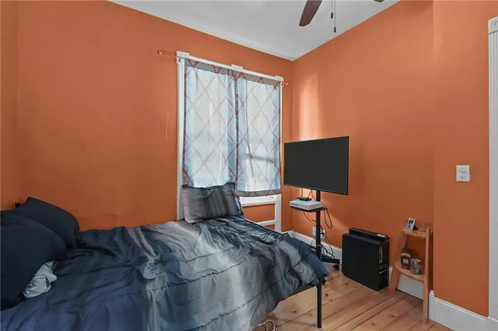 98 Andem Street Providence RI 02909