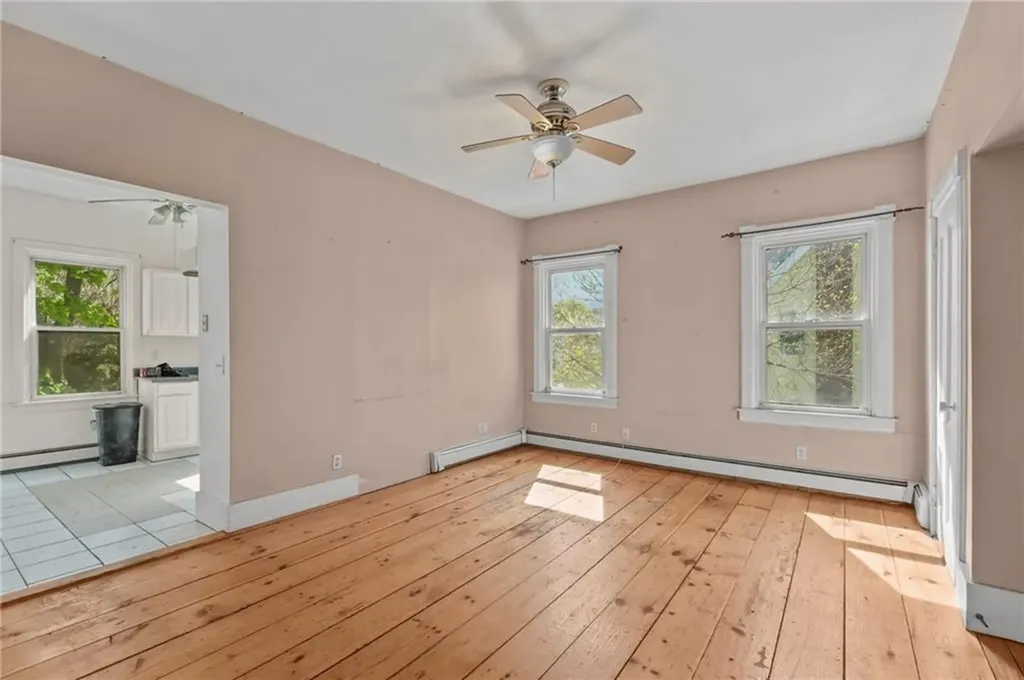 98 Andem Street Providence RI 02909